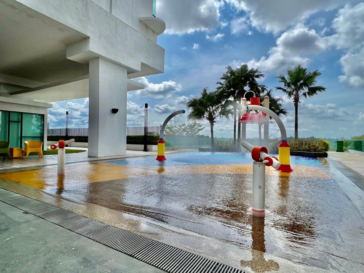 Royale Cottage Midvalley Netflix Pools 4 Pax Johor Bahru Exterior foto